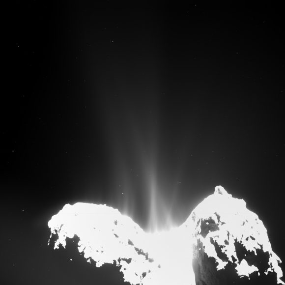 Comet_activity_10_September_2014