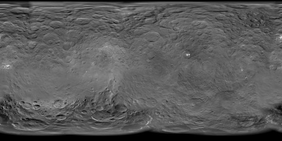Mapa de Ceres donde se ven los principales grupos de manchas blancas (unmannedspaceflight.com).