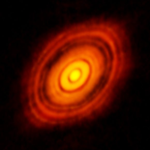 Disco protoplanetario alrededor de la estrella HL Tauri visto por ALMA (ALMA/ESO).