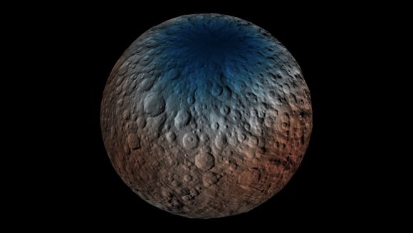 Distribución de hidrógeno en la superficie de Ceres según el instrumento GRaND. Los polos tienen más hidrógeno y, por tanto, más agua, aunque también existen otros minerales que podrían contribuir a (NASA/JPL-Caltech/UCLA/ASI/INAF).