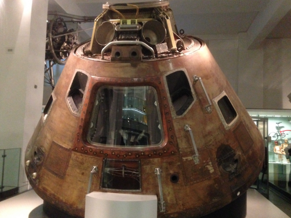 La cápsula del Apolo 10, la nave más veloz que ha realizado una reentrada atmosférica (Eureka).