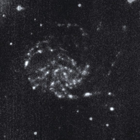 La galaxia M101 vista por el telescopio lunar chino LUT.