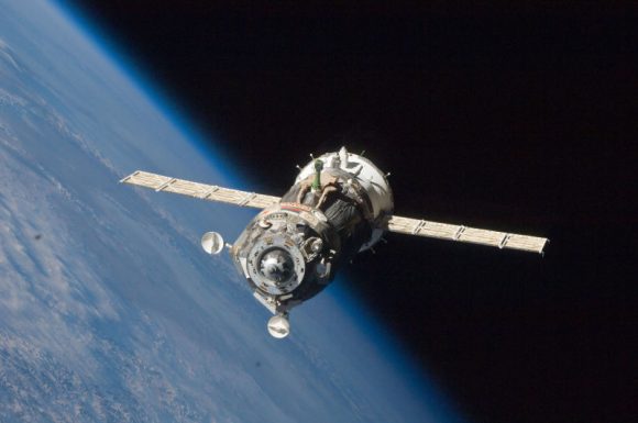 Una Soyuz acoplándose a la ISS (NASA).