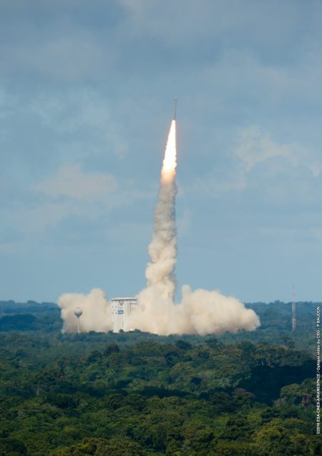 Lanzamiento del Göktürk 1A (Arianespace).