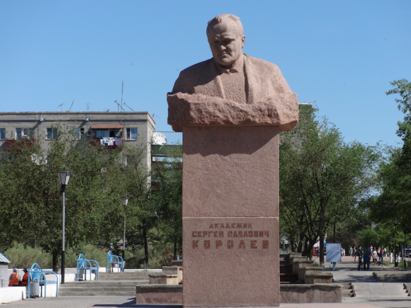 Monumento a Koroliov en Baikonur (Eureka).