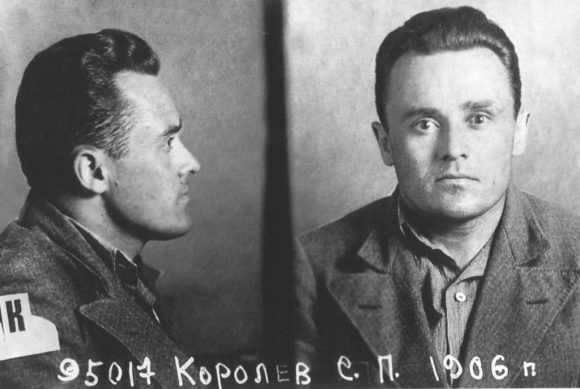 Ficha de Koroliov tras su arresto en 1938.