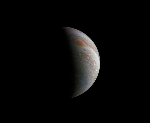 La Gran Mancha Roja de Júpiter vista por JunoCam el 11 de diciembre de 2016 (NASA/JPL-Caltech/SwRI/MSSS/Roman Tkachenko).
