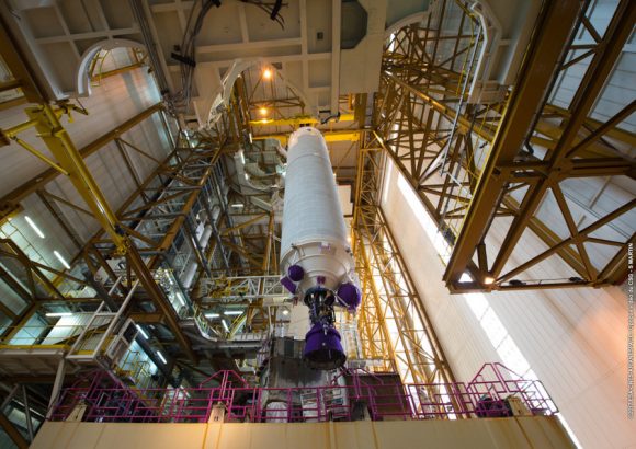Etapa EPC de la misión VA236 en el edificio BIL (Arianespace).