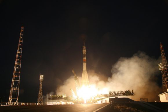 Lanzamiento de la Soyuz MS-05 (Roscosmos).