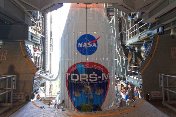 TDRS-M Spacecraft Lift & Mate