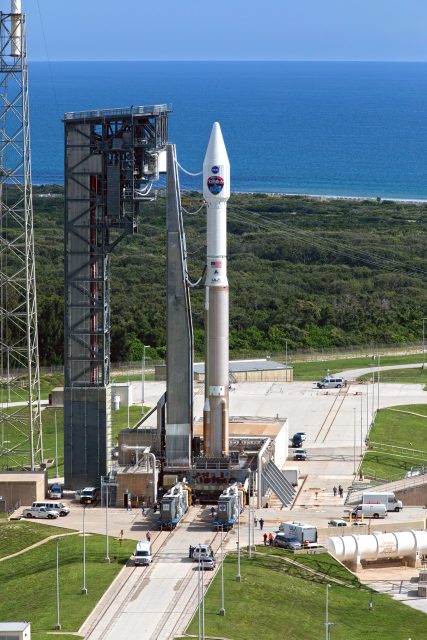 TDRS-M Atlas V Rollout from VIF to Pad 41