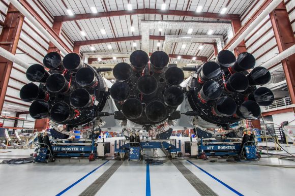 Los 27 motores del gigante (SpaceX).