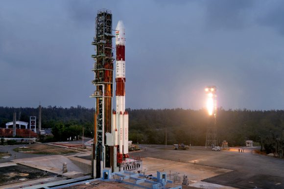 El cohete en la rampa (ISRO).