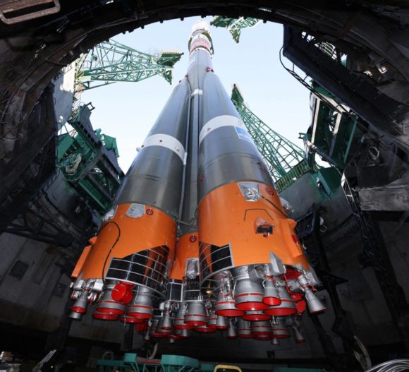 Lanzamiento y acoplamiento de la Soyuz MS-22