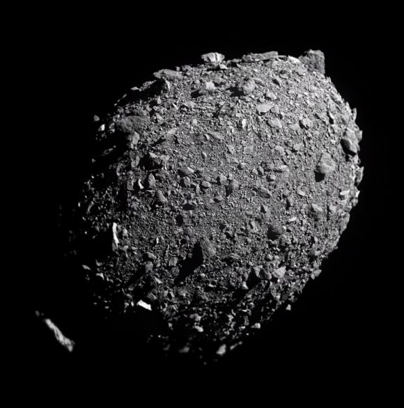 La primera prueba de defensa planetaria de la historia: DART choca contra el asteroide Dimorfo