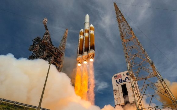 El último lanzamiento del Delta IV Heavy, el gigante de hidrógeno