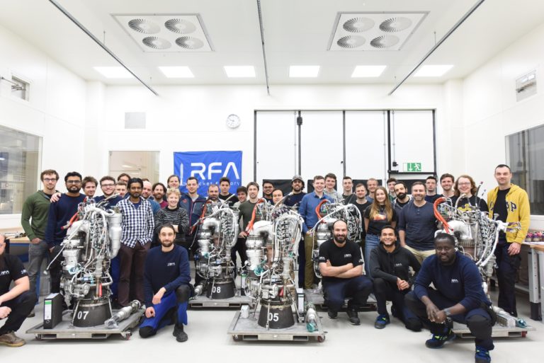 La primera etapa del cohete alemán RFA ONE se destruye en una prueba ...
