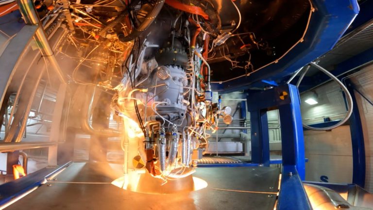 La primera etapa del cohete alemán RFA ONE se destruye en una prueba ...